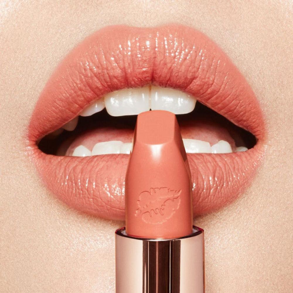 CHARLOTTE TILBURY HOT LIPS 2