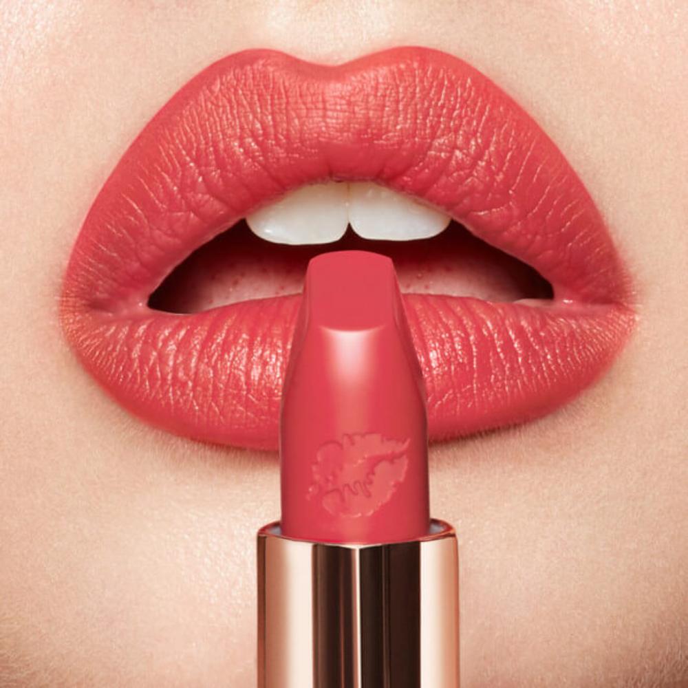 CHARLOTTE TILBURY HOT LIPS 2