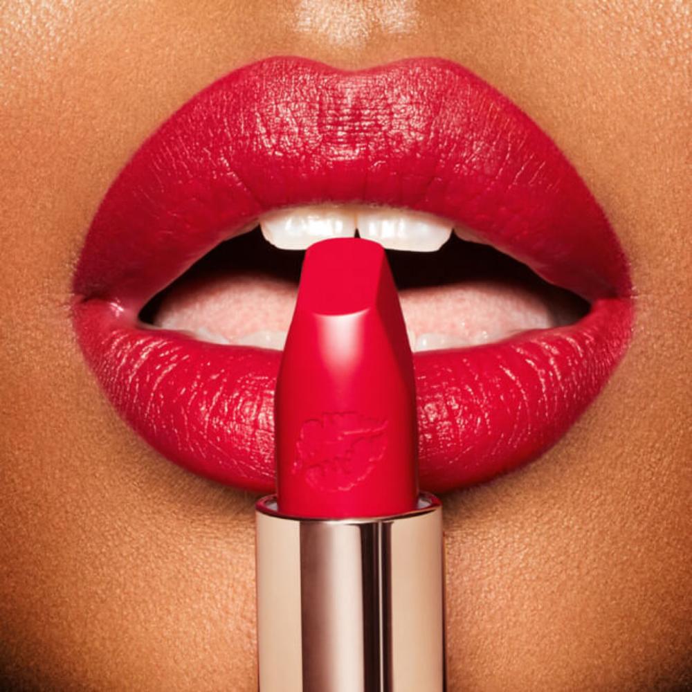 CHARLOTTE TILBURY HOT LIPS 2