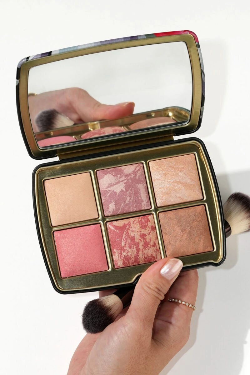 Hourglass Ambient Lighting Edit Unlocked Palette - Horse in