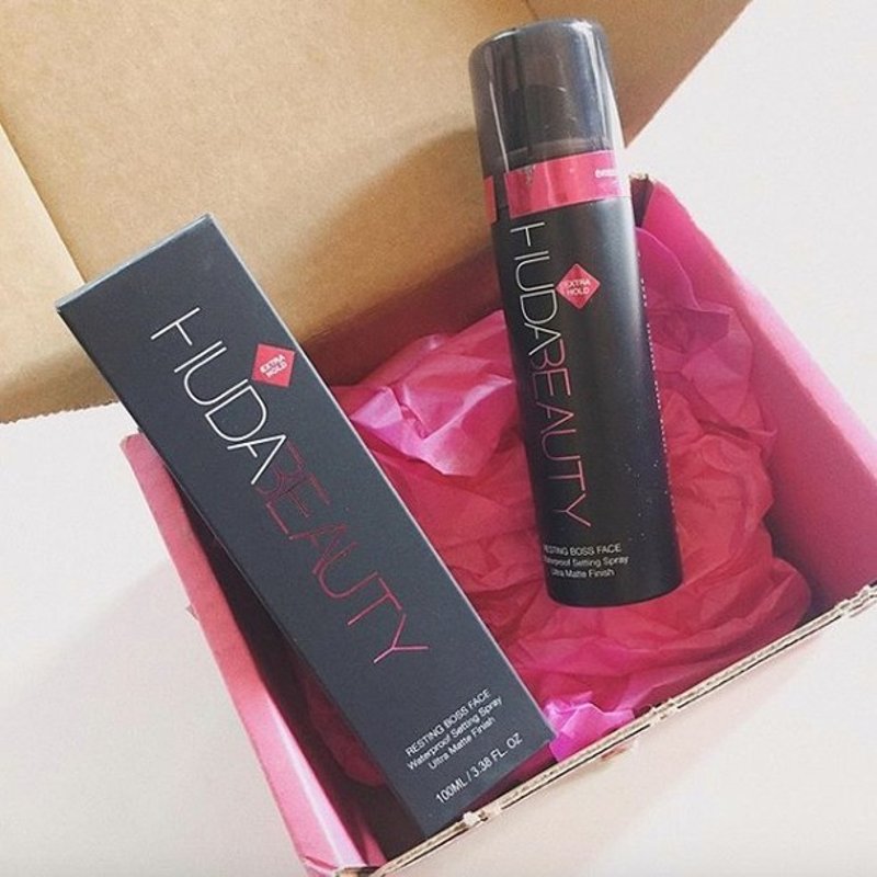 HUDA BEAUTY Resting Boss Face Waterproof Setting Spray