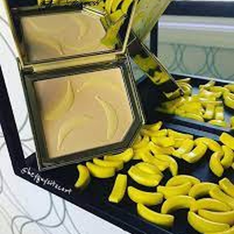 Too Faced It's Bananas Brightening Setting Powder